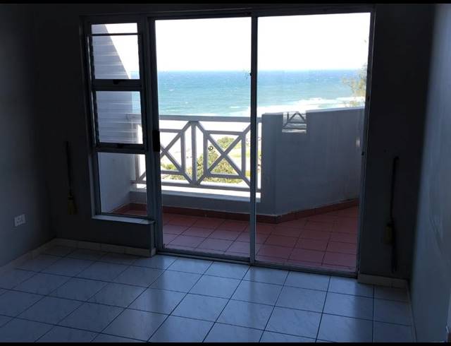 3 BEDROOM APARTMENT FOR SALE IN NEWSEL BEACH
